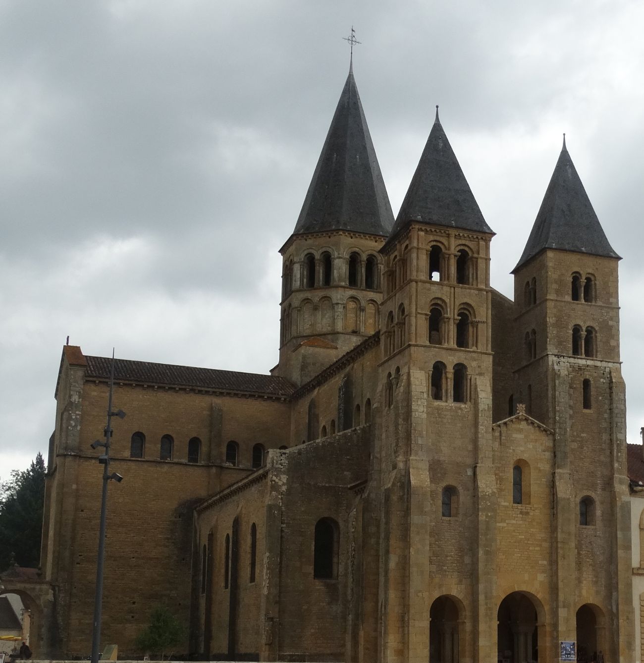 paray-le-monial